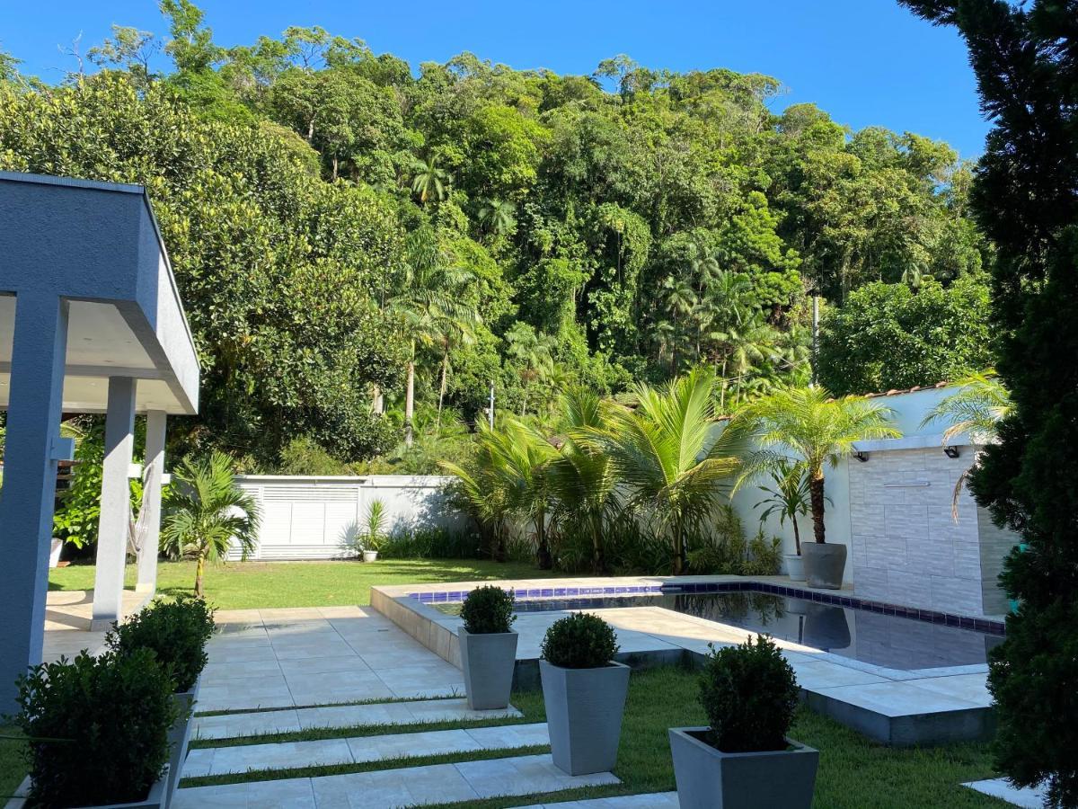 Linda Casa Em Parati Esterno foto