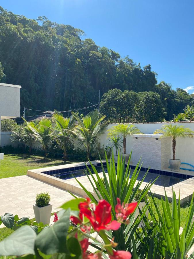 Linda Casa Em Parati Esterno foto