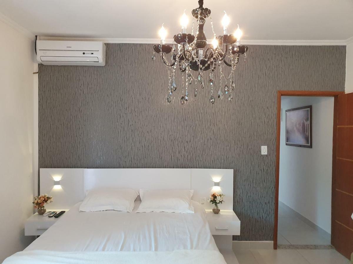 Linda Casa Em Parati Esterno foto